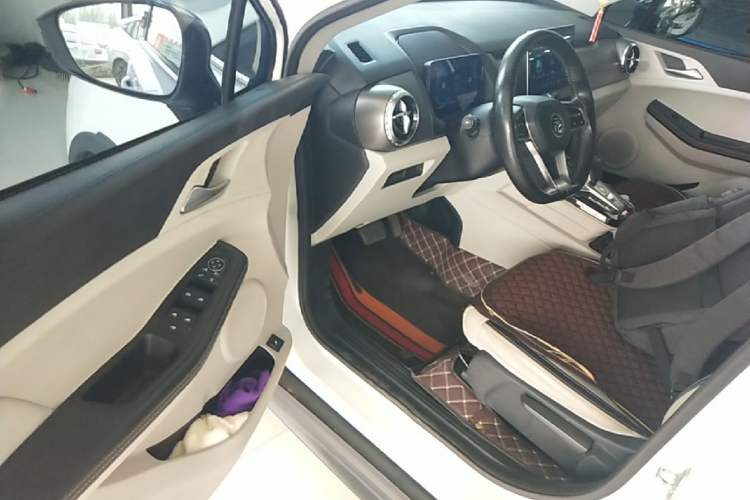 Used BYD Yuan Pro 2021 401 km Luxury Version Driver Seat