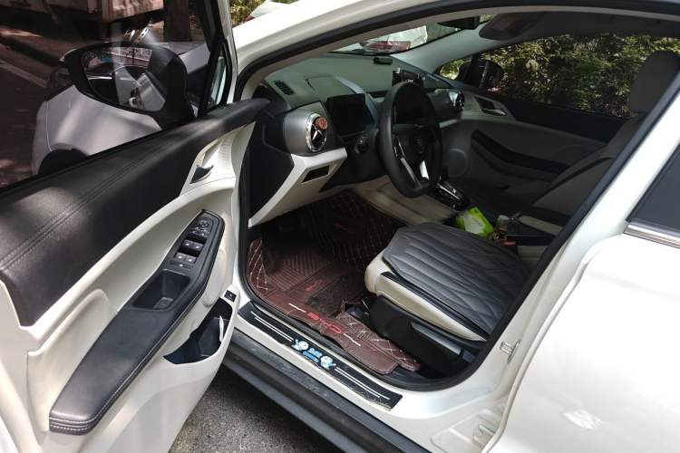 Used BYD Yuan Pro 2021 401 km Luxury Version Driver Seat