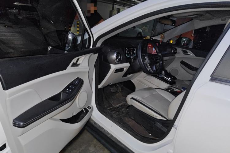 Used BYD Yuan Pro 2021 401 km Luxury Version Driver Seat