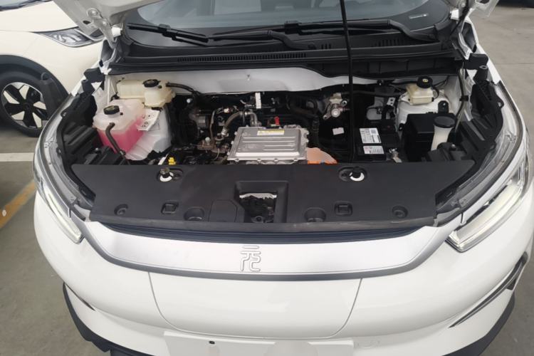 Used BYD Yuan Pro 2021 "Love for a Lifetime" Edition Engine Bay