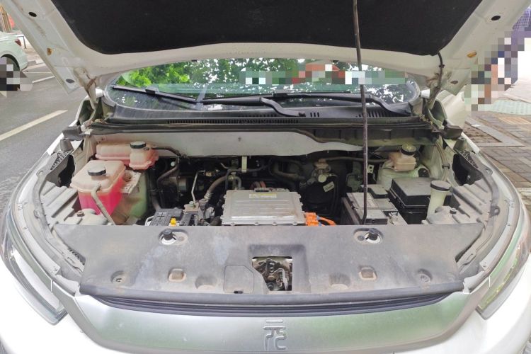 Used BYD Yuan Pro 2021 "Love for a Lifetime" Edition Engine Bay