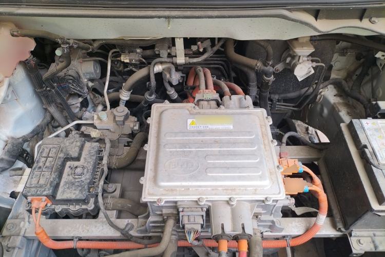 Used BYD Yuan Pro 2021 401 km Luxury Version Engine Bay