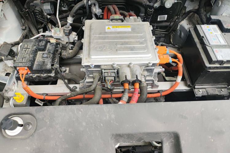 Used BYD Yuan Pro 2021 401 km Deluxe Version Engine Bay