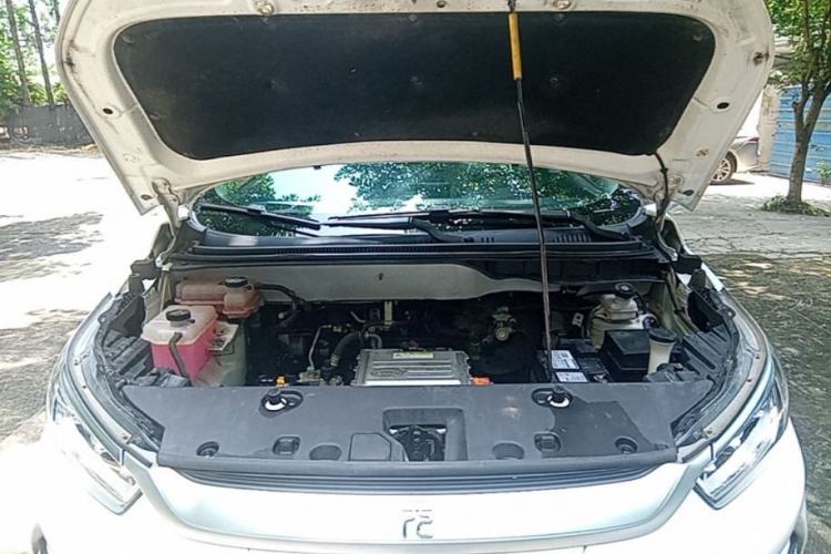 Used BYD Yuan Pro 2021 401 km Luxury Version Engine Bay