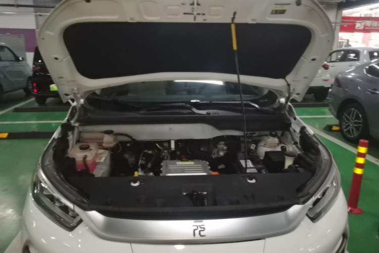Used BYD Yuan Pro 2021 "Love for a Lifetime" Edition Engine Bay