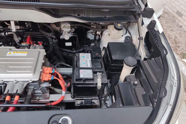 Used BYD Yuan Pro 2021 401 km Luxury Version Engine Bay Left