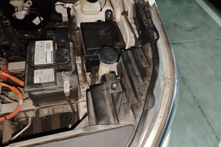 Used BYD Yuan Pro 2021 401 km Luxury Version Engine Bay Left