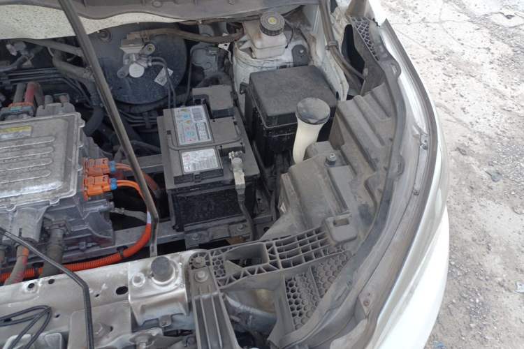 Used BYD Yuan Pro 2021 401 km Deluxe Version Engine Bay Left