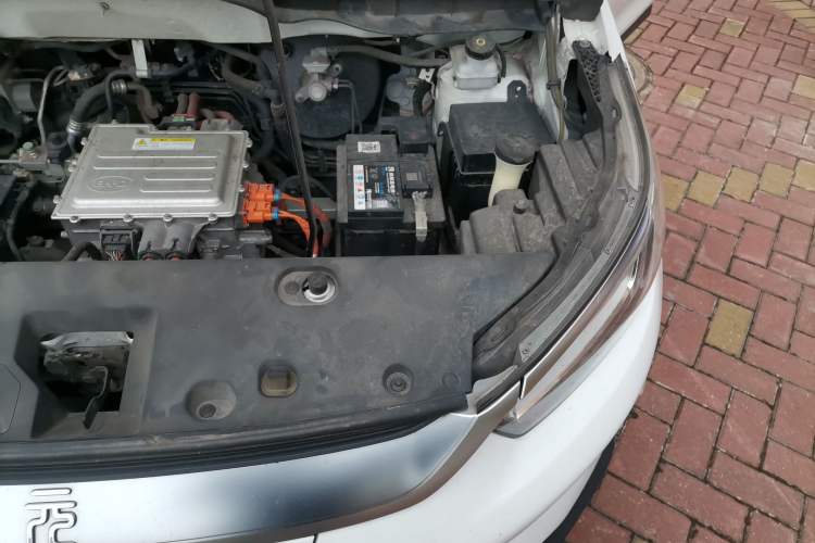 Used BYD Yuan Pro 2021 401 km Luxury Version Engine Bay Left