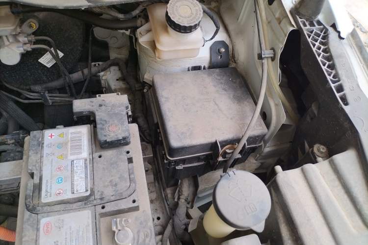 Used BYD Yuan Pro 2021 401 km Luxury Version Engine Bay Left