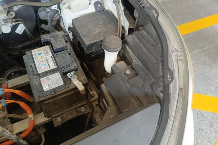 Used BYD Yuan Pro 2021 401 km Luxury Version Engine Bay Left