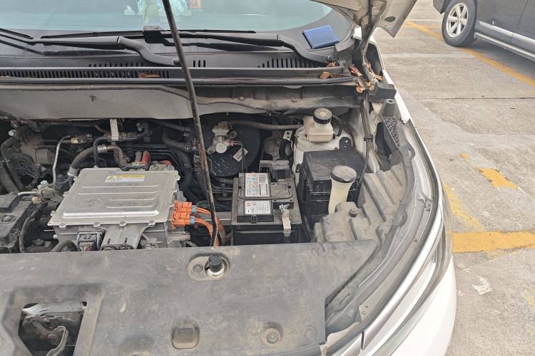 Used BYD Yuan Pro 2021 401 km Luxury Version Engine Bay Left