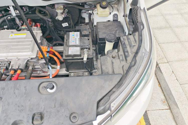 Used BYD Yuan Pro 2021 401 km Deluxe Version Engine Bay Left