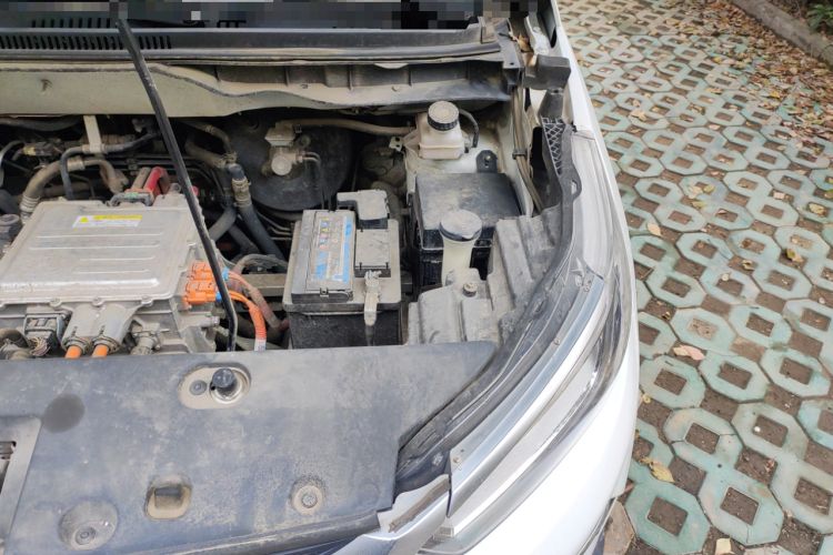 Used BYD Yuan Pro 2021 401 km Luxury Version Engine Bay Left
