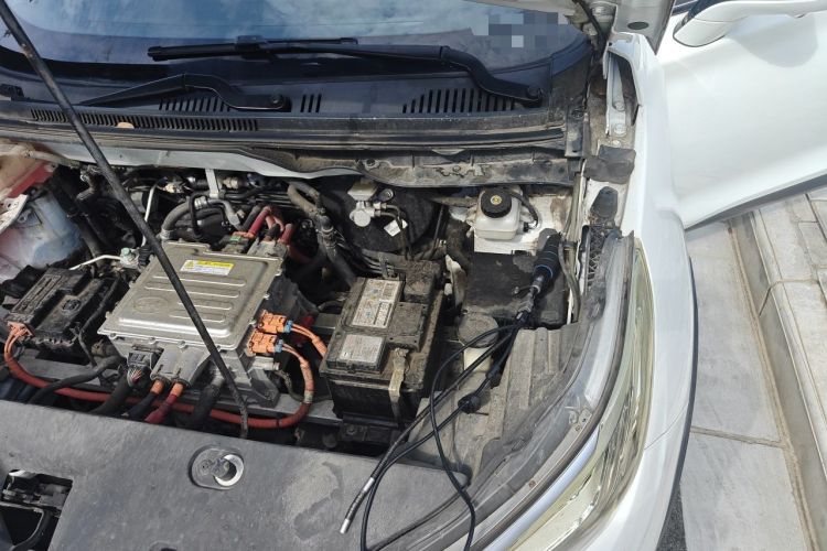 Used BYD Yuan Pro 2021 401 km Deluxe Version Engine Bay Left