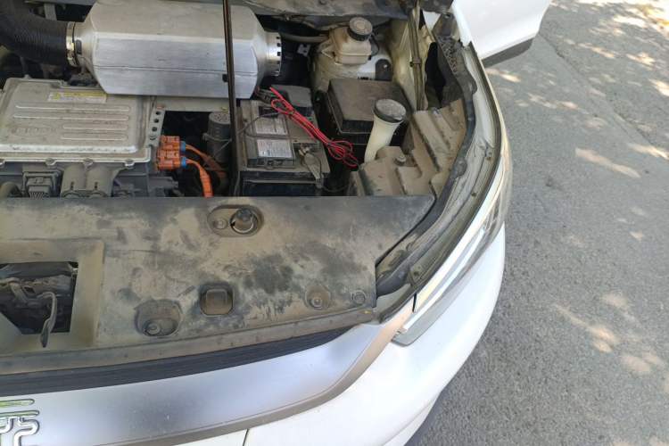 Used BYD Yuan Pro 2021 401 km Luxury Version Engine Bay Left