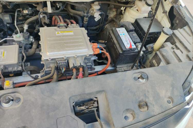 Used BYD Yuan Pro 2021 401 km Luxury Version Engine Bay Left