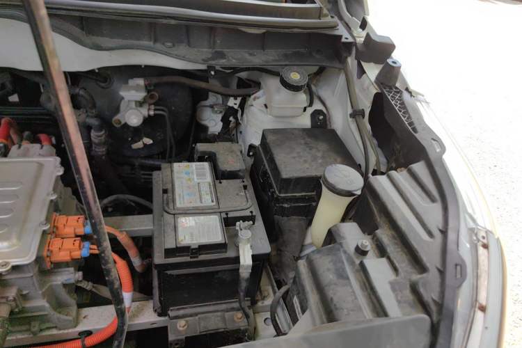 Used BYD Yuan Pro 2021 401 km Luxury Version Engine Bay Left