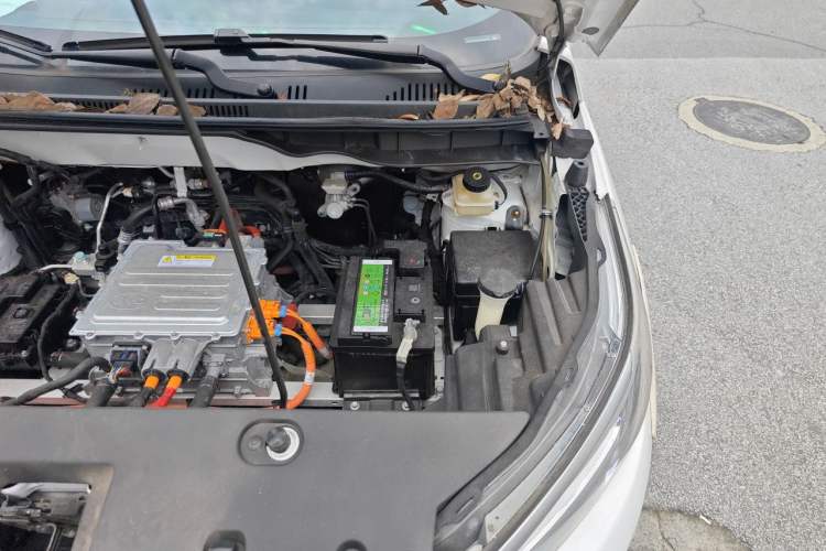 Used BYD Yuan Pro 2021 401 km Deluxe Version Engine Bay Left
