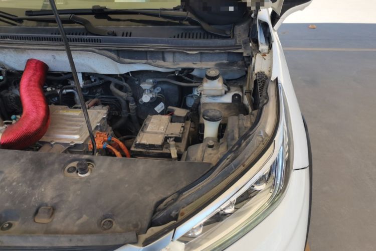 Used BYD Yuan Pro 2021 401 km Deluxe Version Engine Bay Left