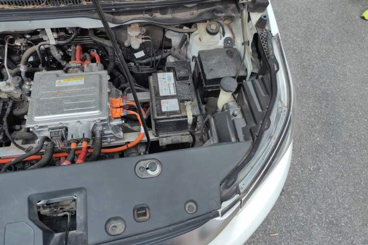 Used BYD Yuan Pro 2021 401 km Luxury Version Engine Bay Left