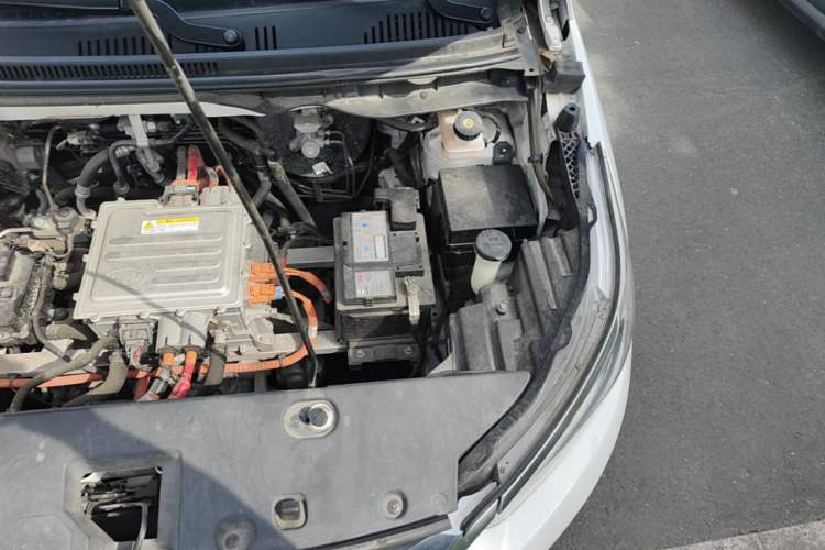 Used BYD Yuan Pro 2021 401 km Luxury Version Engine Bay Left