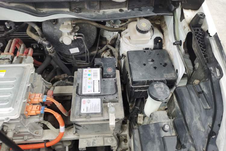 Used BYD Yuan Pro 2021 401 km Luxury Version Engine Bay Left