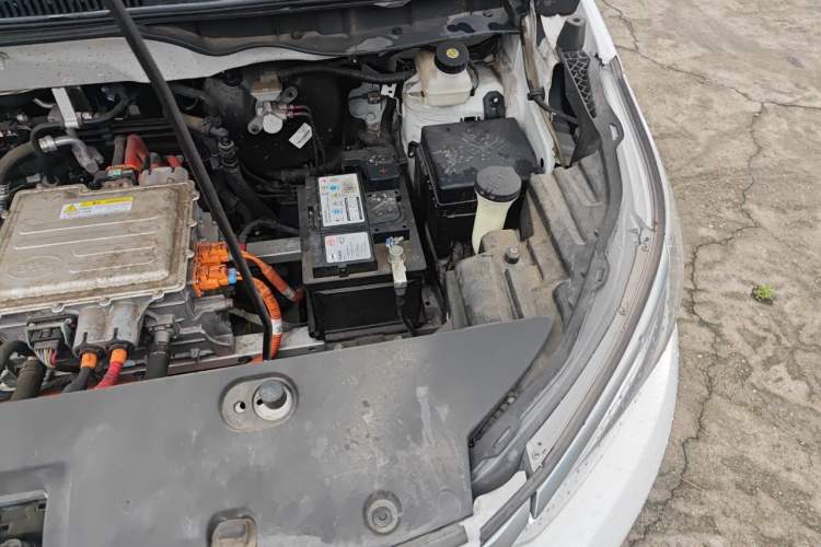 Used BYD Yuan Pro 2021 401 km Deluxe Version Engine Bay Left