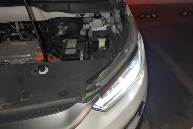 Used BYD Yuan Pro 2021 401 km Deluxe Version Engine Bay Left