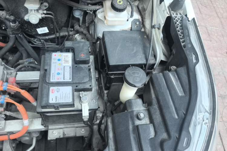 Used BYD Yuan Pro 2021 401 km Luxury Version Engine Bay Left