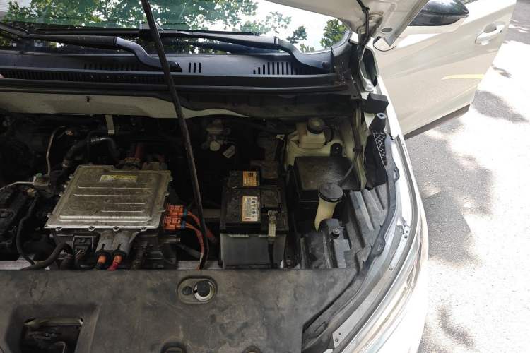 Used BYD Yuan Pro 2021 401 km Luxury Version Engine Bay Left