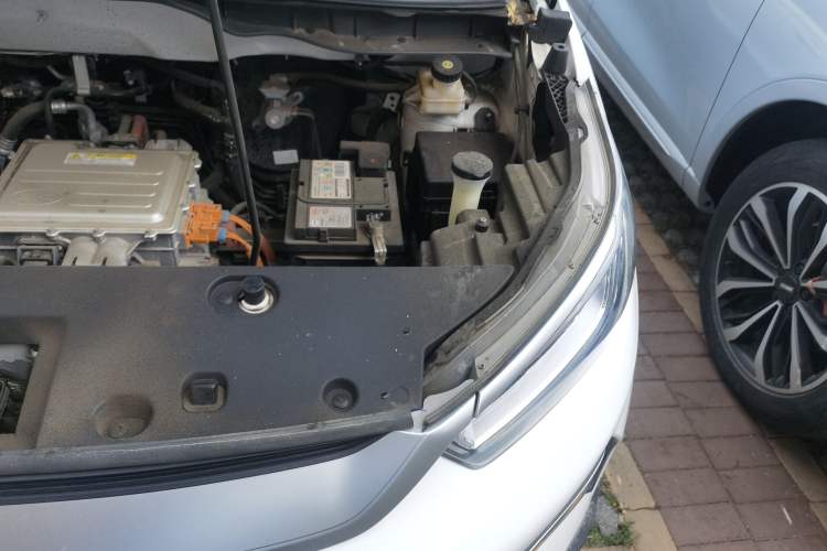 Used BYD Yuan Pro 2021 401 km Deluxe Version Engine Bay Left
