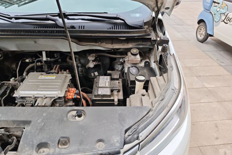 Used BYD Yuan Pro 2021 401 km Luxury Version Engine Bay Left