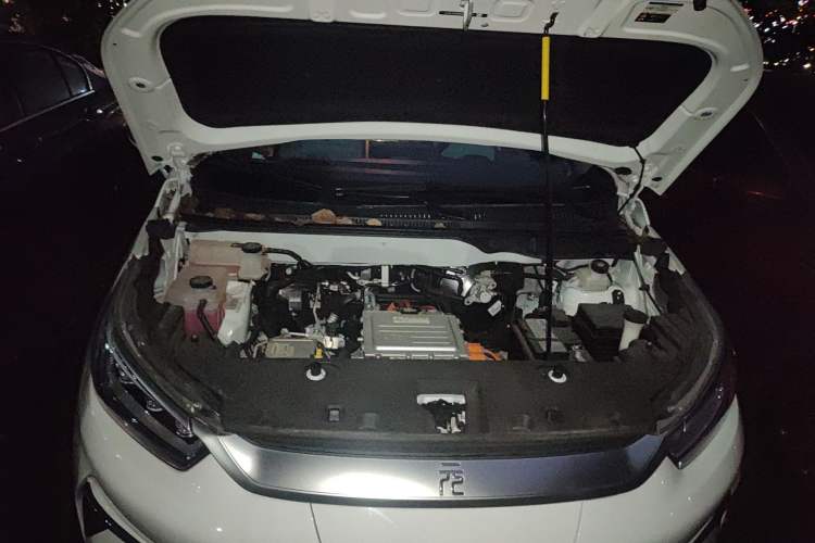 Used BYD Yuan Pro 2021 401 km Luxury Version Engine Bay