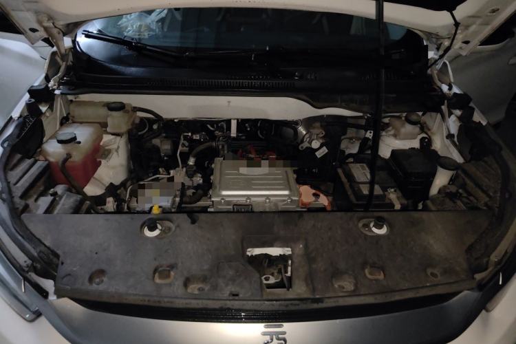 Used BYD Yuan Pro 2021 "Love for a Lifetime" Edition Engine Bay
