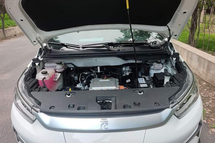 Used BYD Yuan Pro 2021 "Love for a Lifetime" Edition Engine Bay
