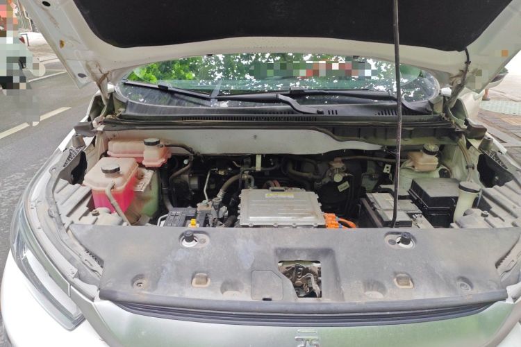Used BYD Yuan Pro 2021 "Love for a Lifetime" Edition Engine Bay Right