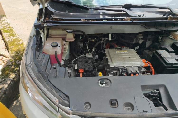 Used BYD Yuan Pro 2021 401 km Luxury Version Engine Bay Right