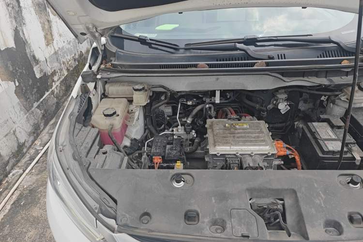 Used BYD Yuan Pro 2021 401 km Luxury Version Engine Bay Right