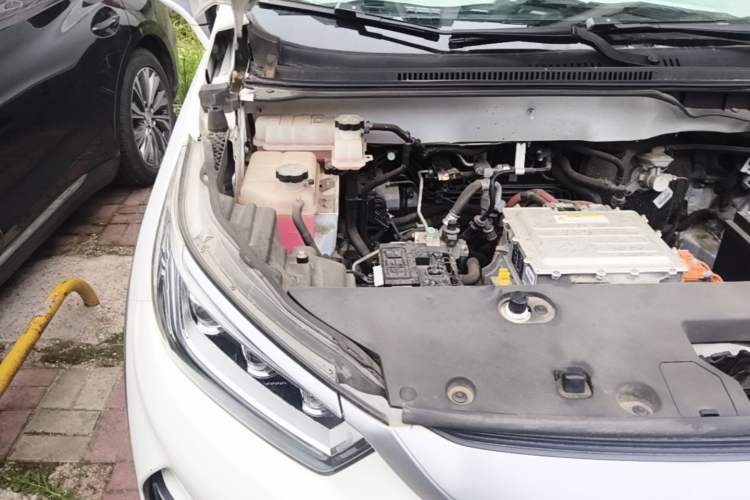 Used BYD Yuan Pro 2021 401 km Luxury Version Engine Bay Right