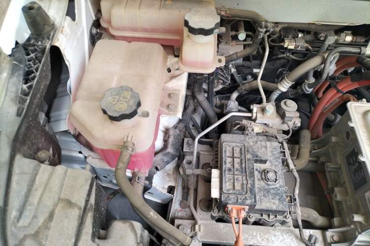Used BYD Yuan Pro 2021 401 km Luxury Version Engine Bay Right