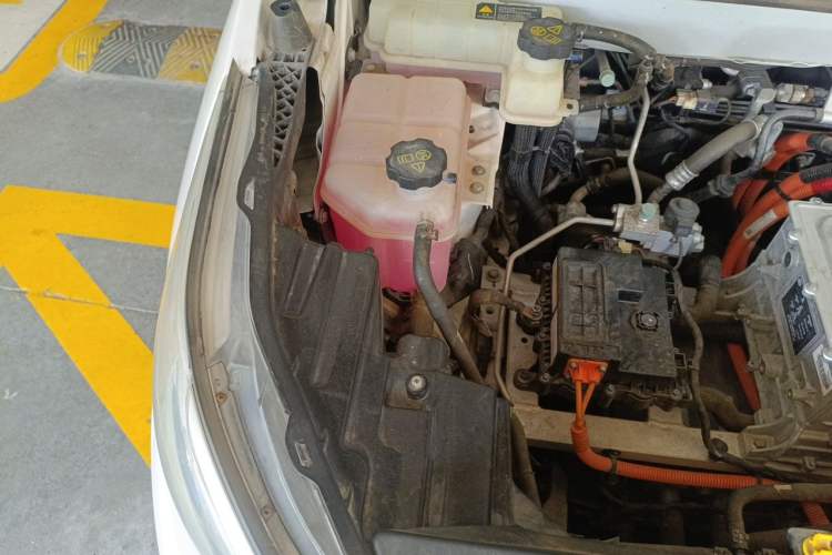 Used BYD Yuan Pro 2021 401 km Luxury Version Engine Bay Right