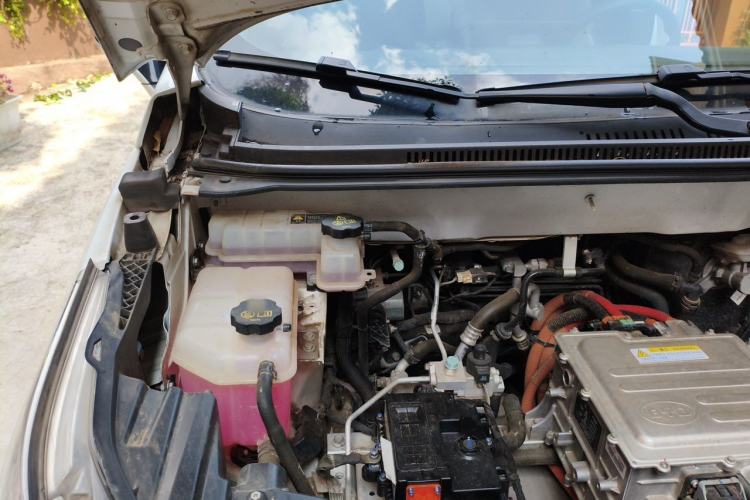 Used BYD Yuan Pro 2021 401 km Luxury Version Engine Bay Right