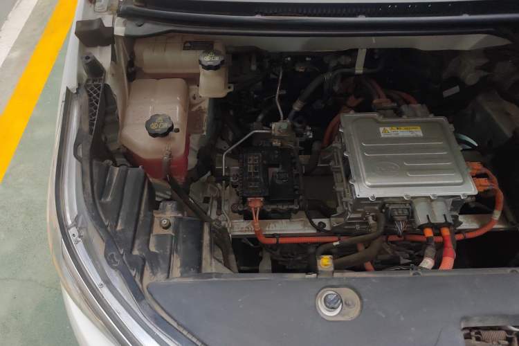 Used BYD Yuan Pro 2021 401 km Deluxe Version Engine Bay Right