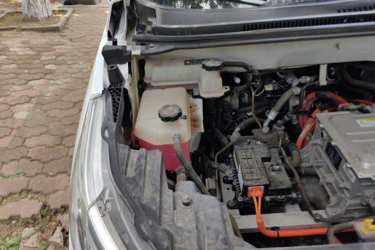 Used BYD Yuan Pro 2021 401 km Luxury Version Engine Bay Right