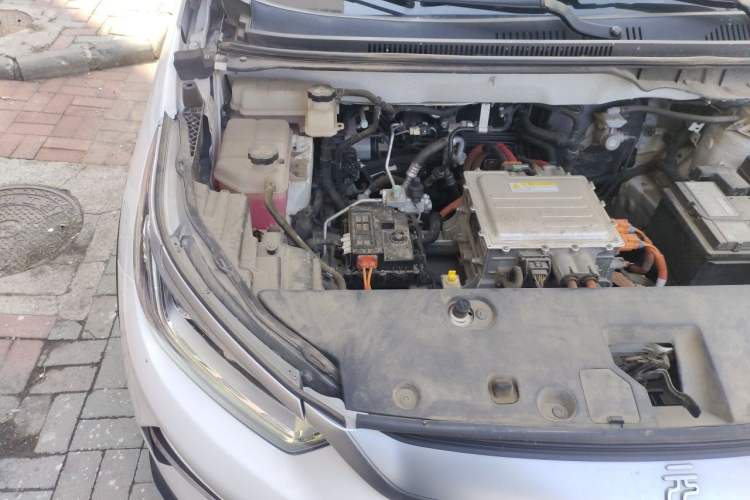 Used BYD Yuan Pro 2021 401 km Deluxe Version Engine Bay Right