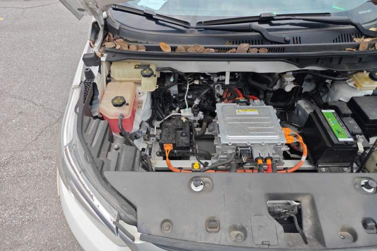 Used BYD Yuan Pro 2021 401 km Deluxe Version Engine Bay Right