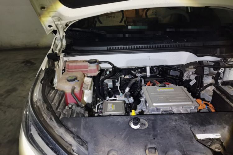 Used BYD Yuan Pro 2021 401 km Luxury Version Engine Bay Right