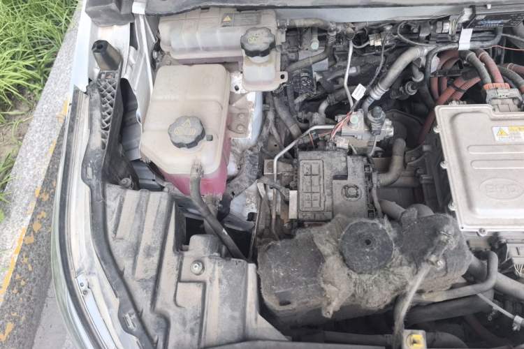 Used BYD Yuan Pro 2021 401 km Deluxe Version Engine Bay Right