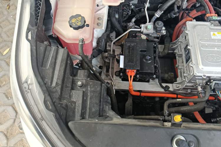 Used BYD Yuan Pro 2021 401 km Luxury Version Engine Bay Right